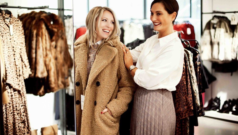 The benefits of Using and Locating a Fashion Stylist