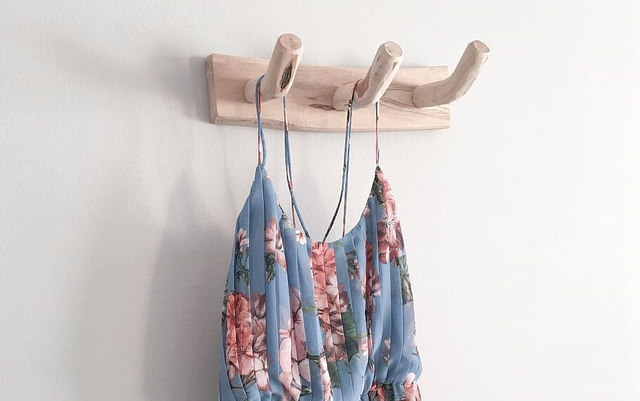 Staying Safe Online When Updating Your Summer Wardrobe