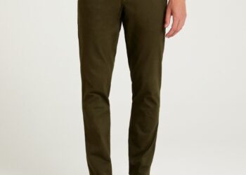 Get A Brief About Different Designs Available In Men’s Trousers