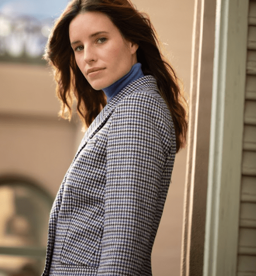 Have you heard of the “smart casual” clothing code for women?