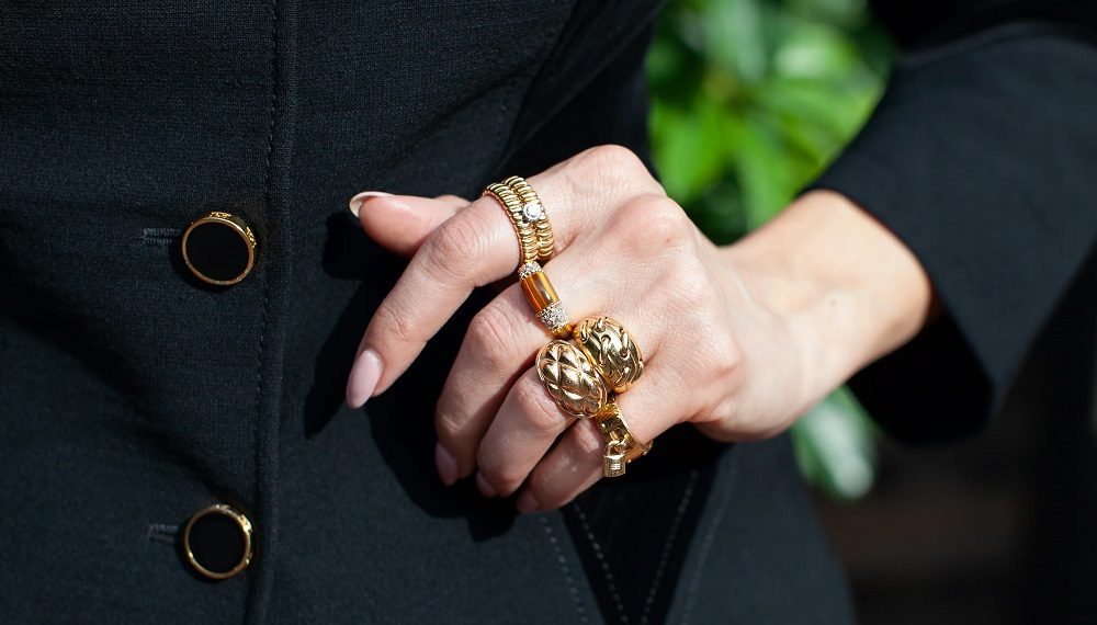Vintage Jewelry Styles Making a Modern Comeback
