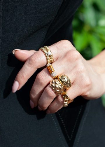 Vintage Jewelry Styles Making a Modern Comeback